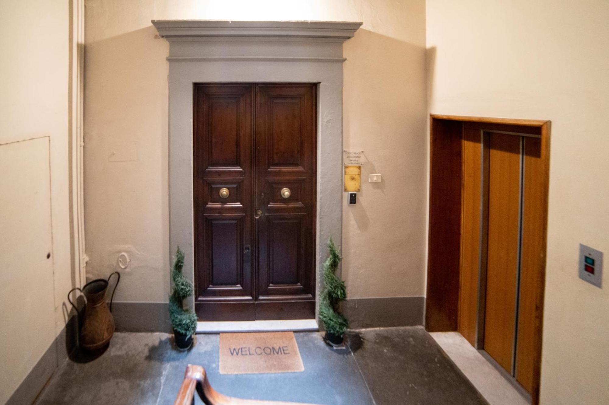 Coco Places Soggiorno Panerai, Centro Storico Florence Exterior photo